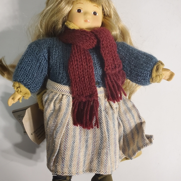 Vintage Little Girl Porcelain Doll TJ Collection Handcrafted Doll Melissa 1993 - Picture 8 of 8